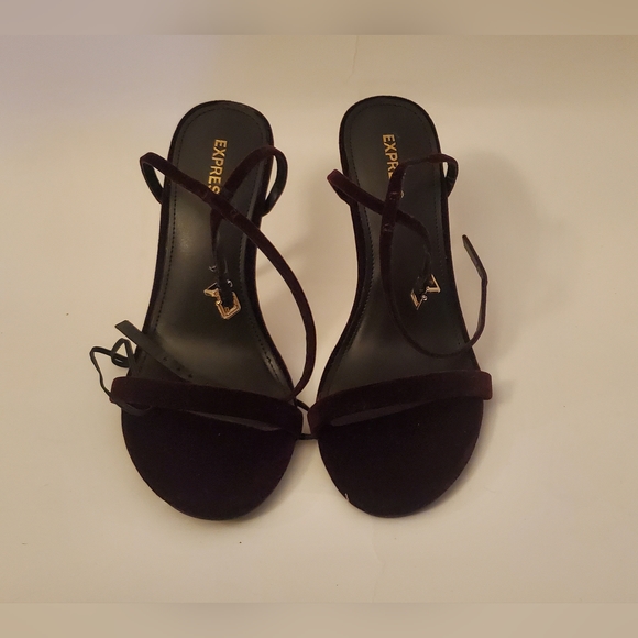 NWT EXPRESS Velvet Strappy Stiletto Heel in Burgundy Sz 6.5 - Picture 5 of 5